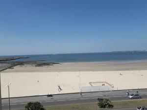 Appartements FACE MER PORNICHET BAIE DE LA BAULE GRAND STUDIO : photos des chambres