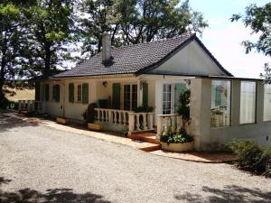 Maisons de vacances Gite Saint-Firmin-des-Bois, 3 pieces, 4 personnes - FR-1-590-280 : photos des chambres