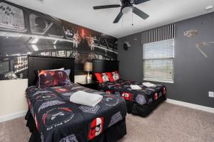 Mins from Disney Free Water Park w Lazy River