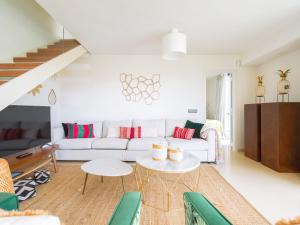 Cosy villa with private pool by CanaryScape