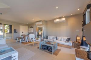 Ultimate Beachstyle Getaway Gouna 2BR Twinhouse. BBQ, Lagoon & Pool Access
