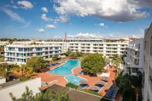 Angies Marina Apartment, includes 2 Free Passes for the Marina Pool