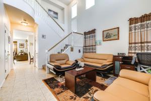 Spacious Turlock Home about 1 Mi to University!