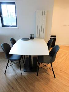 Brand new gorgeous 2 bed Apt in Finnieston