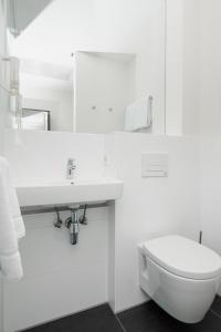 Deluxe Room room in easyHotel Maastricht City Centre