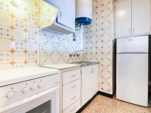 BALMES - Apartamento con magníficas vistas al mar, situado en Fané de Dalt (Llançà) a 1 km. de la playa y a 3,5 km. del centro. - ES-228-21