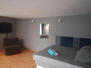 Large Double Room room in ZAJAZD Wałbrzych