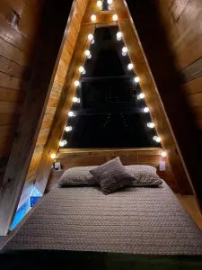 Cabañas Alpina, romántica y acogedora a 10 minutos del centro - تيبوزتلان