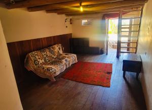 Wolf Totem Lux Backpacker Villa