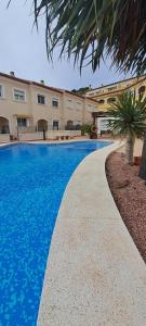Casa Cristalina. Brisa del mar de Jávea con sus calas. Mar y Piscina en familia.