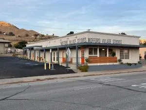 Wofford Village Studios - Posey