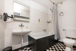 SOHO F !Gratis Parken, Free Parking!