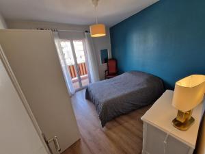 Appartement F3 traversant avec 2 terrasses et parking