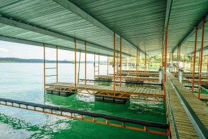 Tribesman #8 - Dollie McMollys - near Silver Dollar City