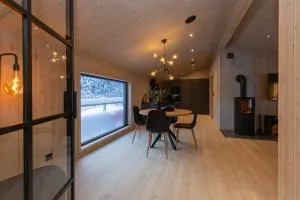 High standard cabin close to the Flå city center - Haglebu