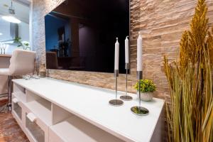 Special Mcgomez next to the beach