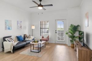 TWO Bright CozySuites Apartment Downtown Chandler 06 & 07