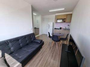 Conforto e segurança ao lado da estação de metrô prox Centro AP08