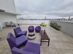 Conforto e segurança ao lado da estação de metrô prox Centro AP08