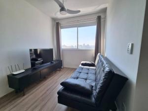 Conforto e segurança ao lado da estação de metrô prox Centro AP08