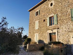 Appartements Bastide Cevenole en pierre avec Piscine : Appartement 3 Chambres