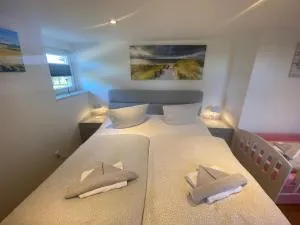 Ferienwohnung *** LANDLIEBE *** mit großem Garten - Cammin