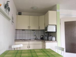 Studio 8 im 1 OG Haus Stranddistel, schones Studio fur 2 Personen in Zingst, Hund erlaubt