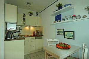 Studio 5 im EG Haus Stranddistel, wunderschones Studio fur 2 Personen in Zingst