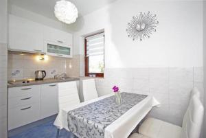 Holiday apartments in Zaton (Zadar) mit Meerblick, Loggia, Air-conditioning, W-LAN (4810-3)