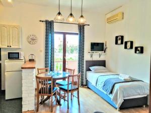 Ferienwohnung in Zaton (Zadar) mit Meerblick, Balcony, Air conditioning, W-LAN (4810-1)