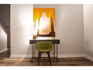 Modern Apartment Close To Everything CozySuites