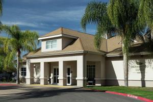 Homewood Suites by Hilton Fresno AirportClovis