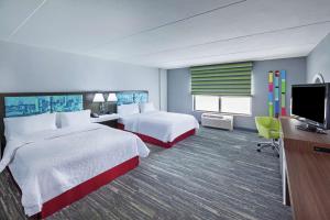 Room with Two Queen Beds - Non-Smoking room in Hampton Inn & Suites Houston-Bush Intercontinental Airport