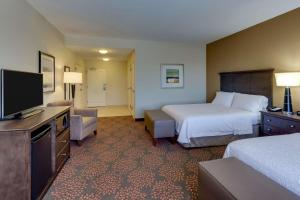 King Room - Mobility Access/Non-Smoking room in Hampton Inn & Suites - Hartsville SC