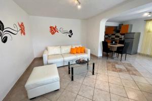 Apartments with parking space Polje, Krk - 18669