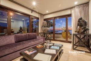 Playa de La Paz 3 BR Condo Access to Beach club