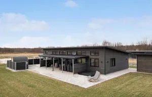 5 Bedroom Lovely Home In Hadsund - Skorping