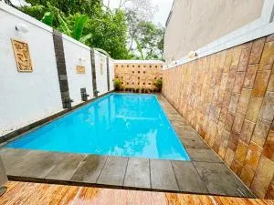 Villa Kayo Kolam Renang Private - Krapyak