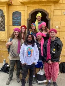 Blue Eye Hostel - Chandhan