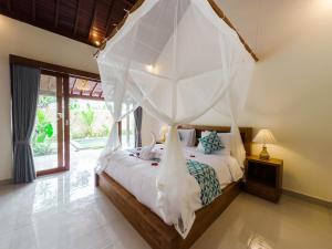 Tutik Private House by Supala