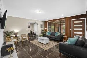 Emerald Hub 1 and 2 - Nana Glen