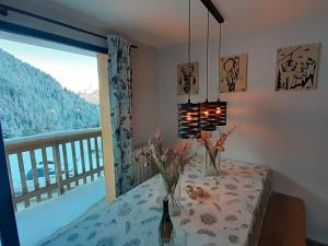 Valfréjus: Appart rénové 4 pièces avec WiFi à 100m télésiège - FR-1-265-335