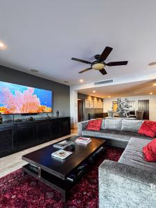 Playa de La Paz 1 Br Luxury Condo & access to Beach Club