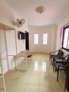 เอส ที อพาร์ทโฮเทล S.T.ApartHotel