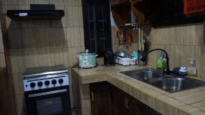 R and W Transient House in Baguio