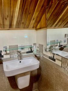 Bungalow Gia Đình (Family Bungalow)