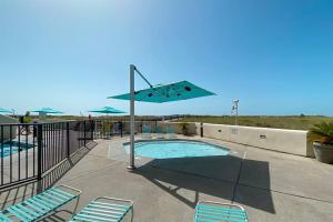Phoenix-VII Unit 7814 - NEW-Beach front-Sleeps 6