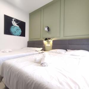 TRION Studio 4 PAX Teneleven