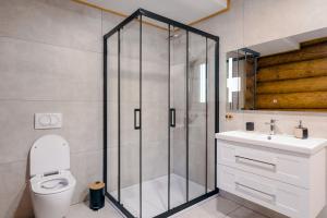 Loghouse Madeira, Fužine.