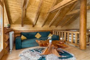 Loghouse Madeira, Fužine.